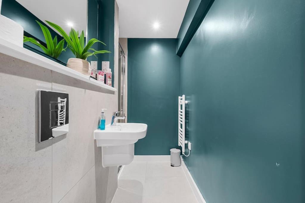 Stylish Modern *